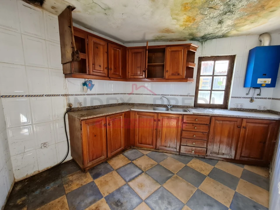 Moradia T2 para Venda em Miranda do Corvo Foto 10