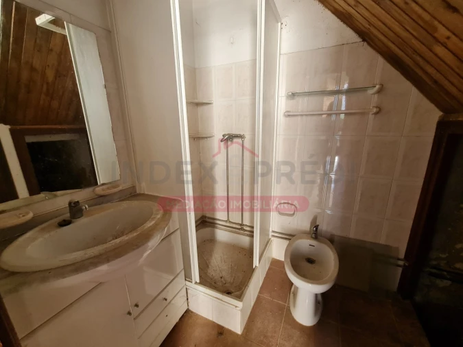 Moradia T2 para Venda em Miranda do Corvo Foto 4