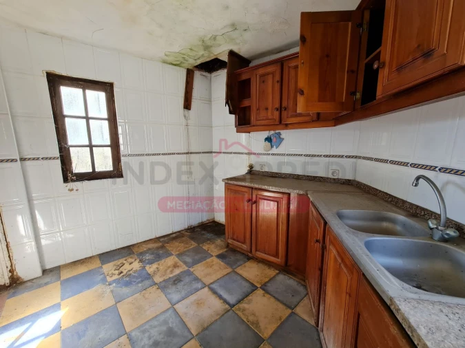 Moradia T2 para Venda em Miranda do Corvo Foto 12