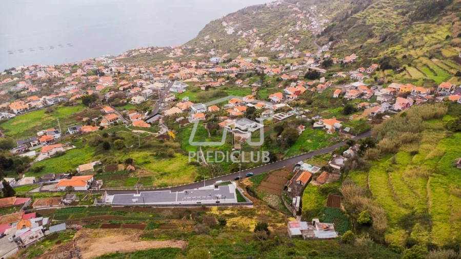 Terreno para Venda em Arco da Calheta Foto 7