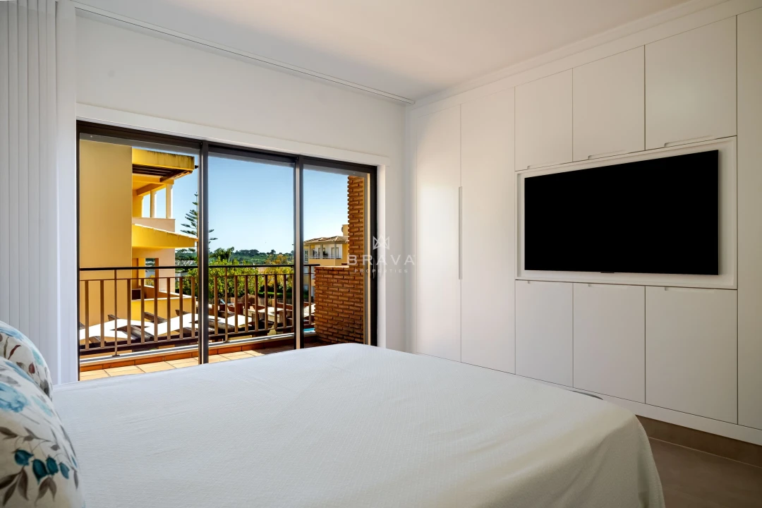 Moradia T3 para Venda em Quarteira Foto 5