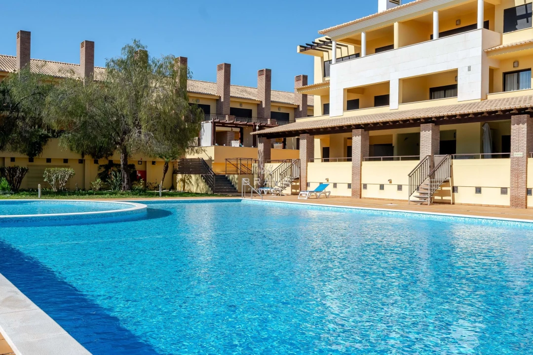 Moradia T3 para Venda em Quarteira Foto 1