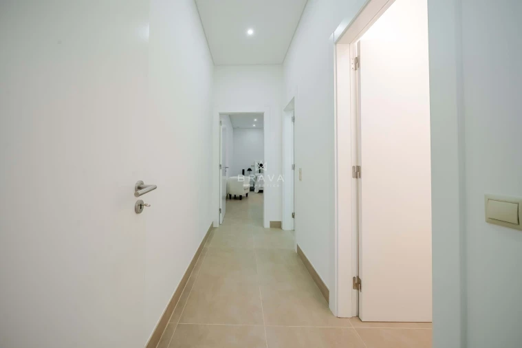 Moradia T3 para Venda em Quarteira Foto 27