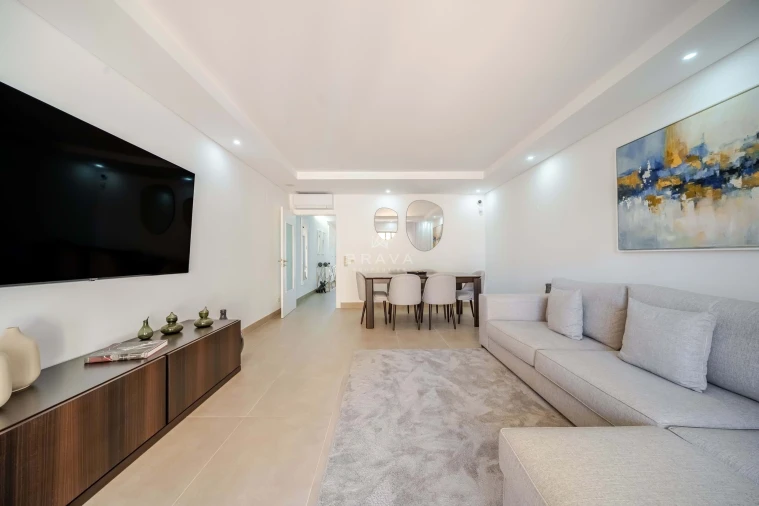 Moradia T3 para Venda em Quarteira Foto 14