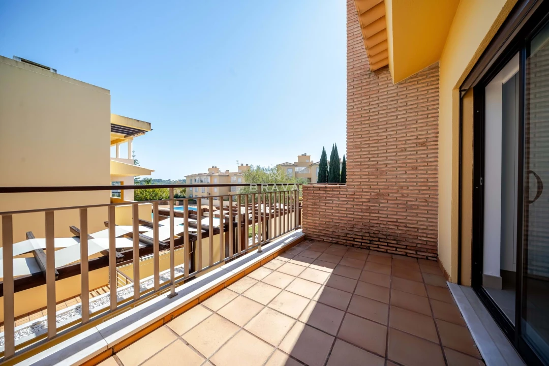 Moradia T3 para Venda em Quarteira Foto 8