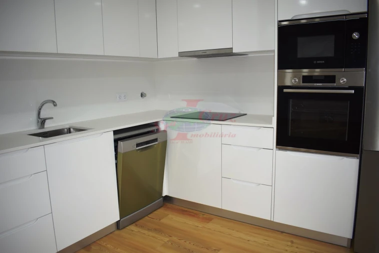 Apartamento T2 para Venda em Santo Antonio dos Olivais Foto 2