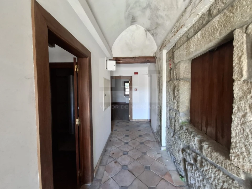 Moradia T10 para Venda em Santa Cruz da Trapa e São Cristóvão de Lafões Foto 40