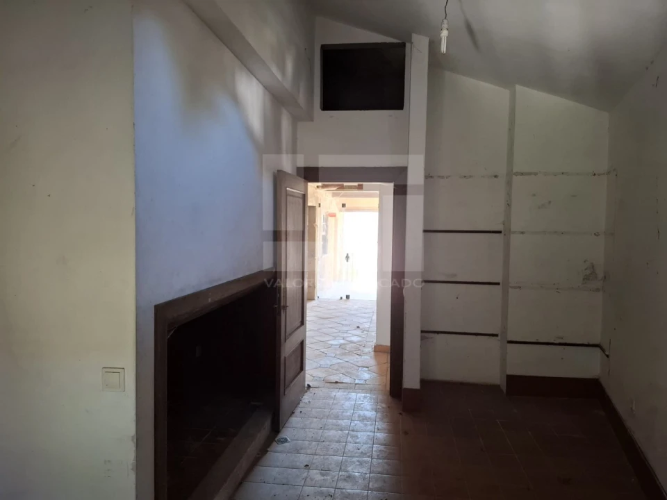 Moradia T10 para Venda em Santa Cruz da Trapa e São Cristóvão de Lafões Foto 48