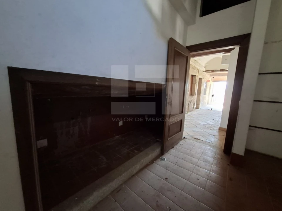 Moradia T10 para Venda em Santa Cruz da Trapa e São Cristóvão de Lafões Foto 49