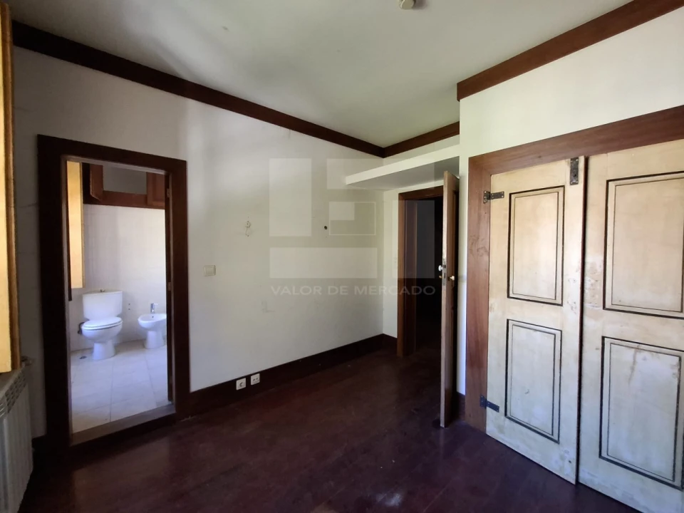 Moradia T10 para Venda em Santa Cruz da Trapa e São Cristóvão de Lafões Foto 61