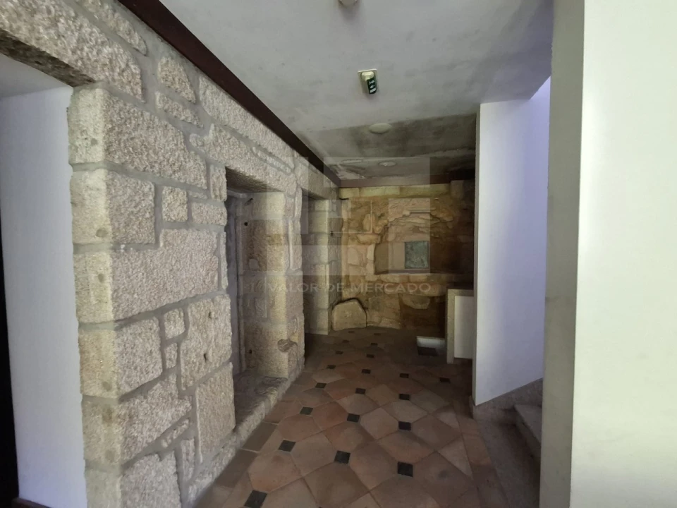 Moradia T10 para Venda em Santa Cruz da Trapa e São Cristóvão de Lafões Foto 64