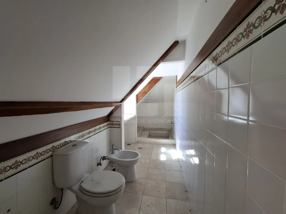 Moradia T10 para Venda em Santa Cruz da Trapa e São Cristóvão de Lafões Foto 84