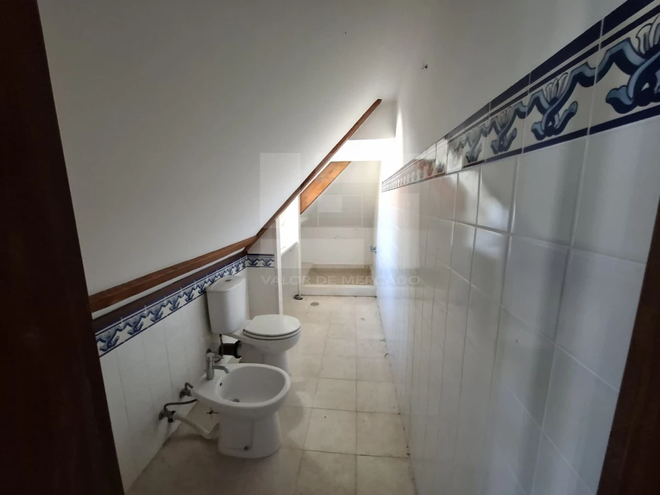 Moradia T10 para Venda em Santa Cruz da Trapa e São Cristóvão de Lafões Foto 88