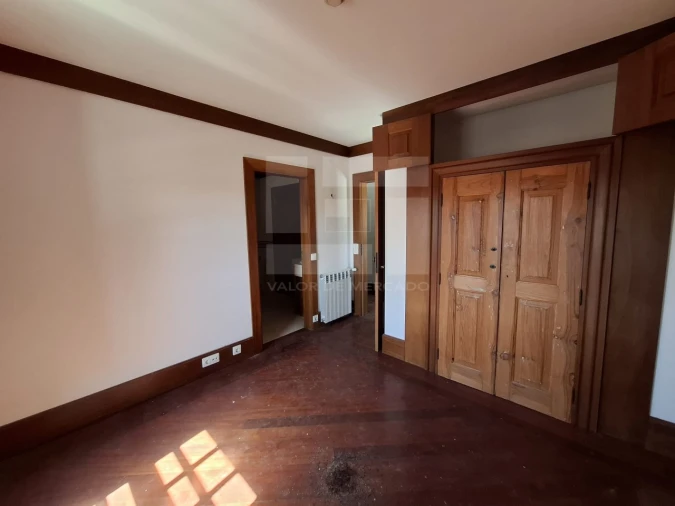 Moradia T10 para Venda em Santa Cruz da Trapa e São Cristóvão de Lafões Foto 35