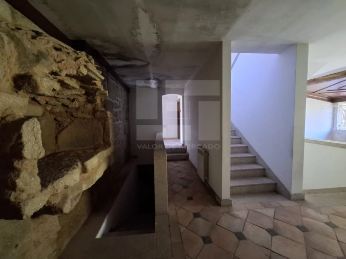 Moradia T10 para Venda em Santa Cruz da Trapa e São Cristóvão de Lafões Foto 63