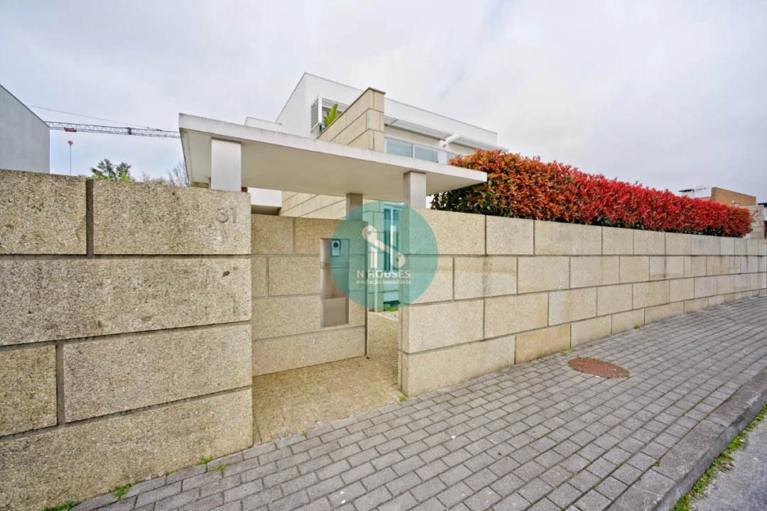 Moradia T5 para Venda em Real, Dume e Semelhe Foto 2