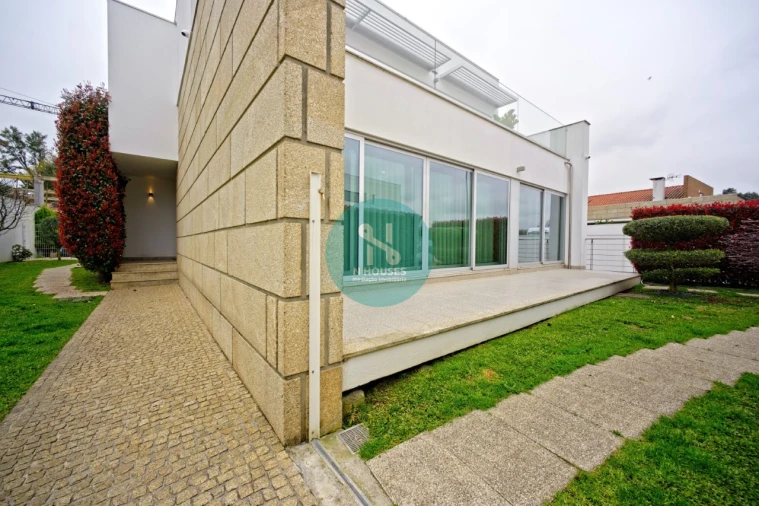 Moradia T5 para Venda em Real, Dume e Semelhe Foto 3