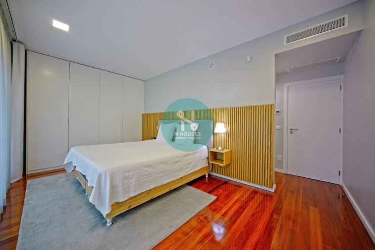 Moradia T5 para Venda em Real, Dume e Semelhe Foto 12