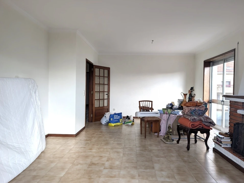 Apartamento T3 para Venda em Mafamude e Vilar do Paraíso Foto 10