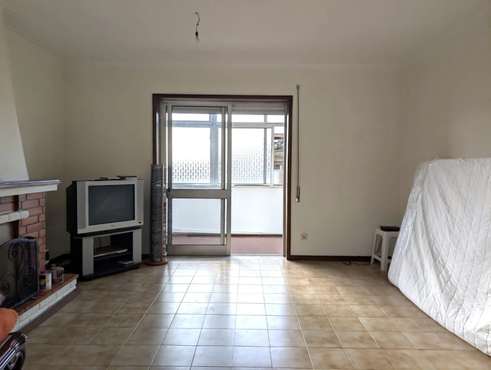 Apartamento T3 para Venda em Mafamude e Vilar do Paraíso Foto 9