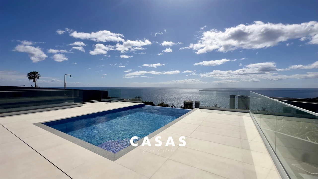 Moradia T3 para Venda em São Martinho Foto 1