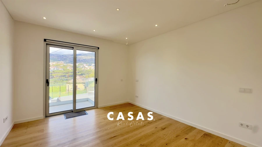 Moradia T3 para Venda em São Martinho Foto 34