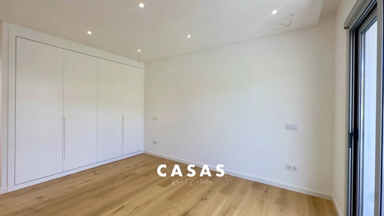 Moradia T3 para Venda em São Martinho Foto 35