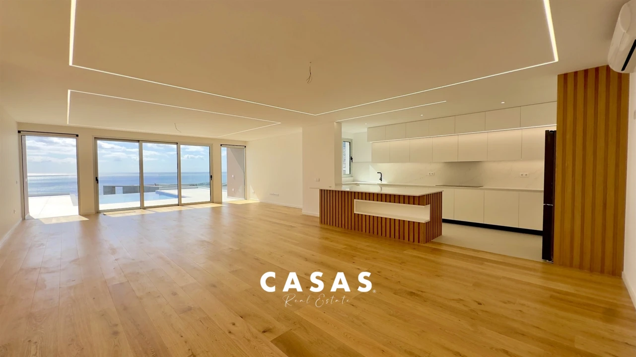 Moradia T3 para Venda em São Martinho Foto 16