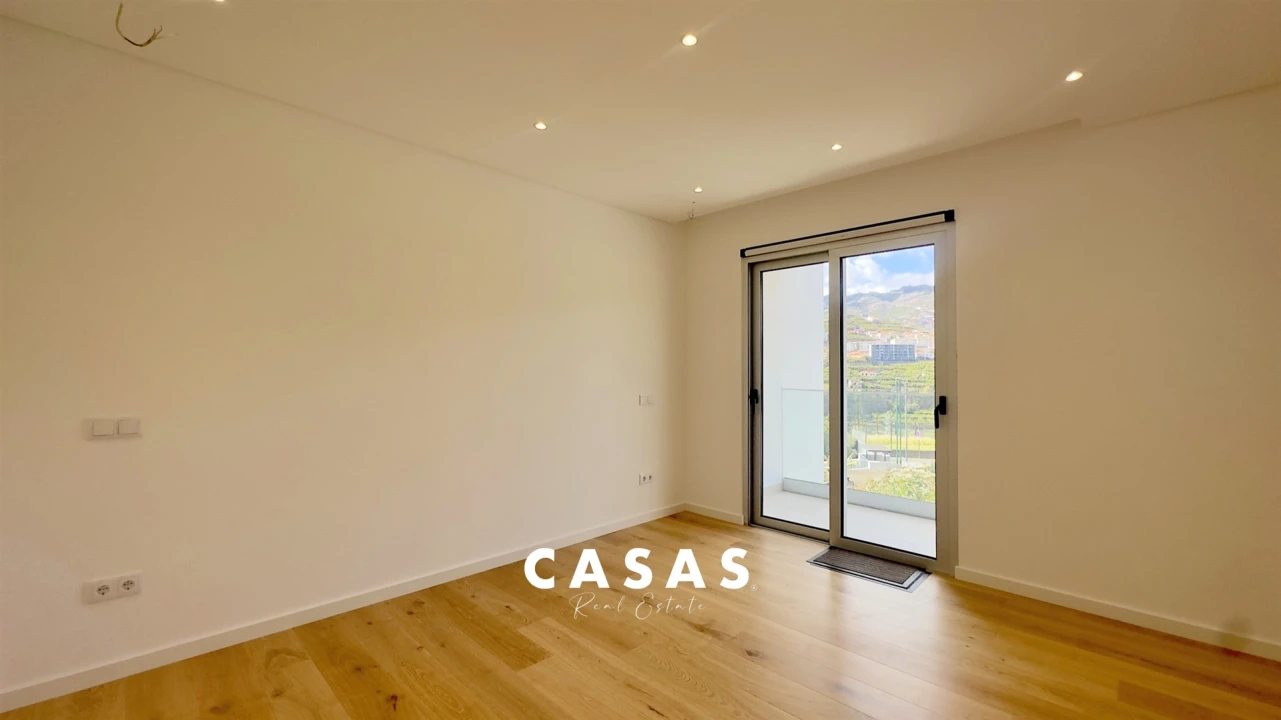 Moradia T3 para Venda em São Martinho Foto 37