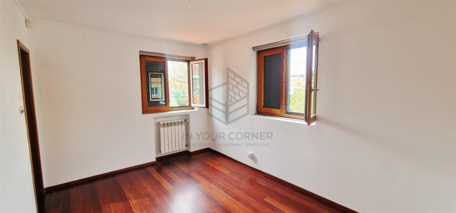 Moradia T4 para Arrendamento em Belém Foto 24