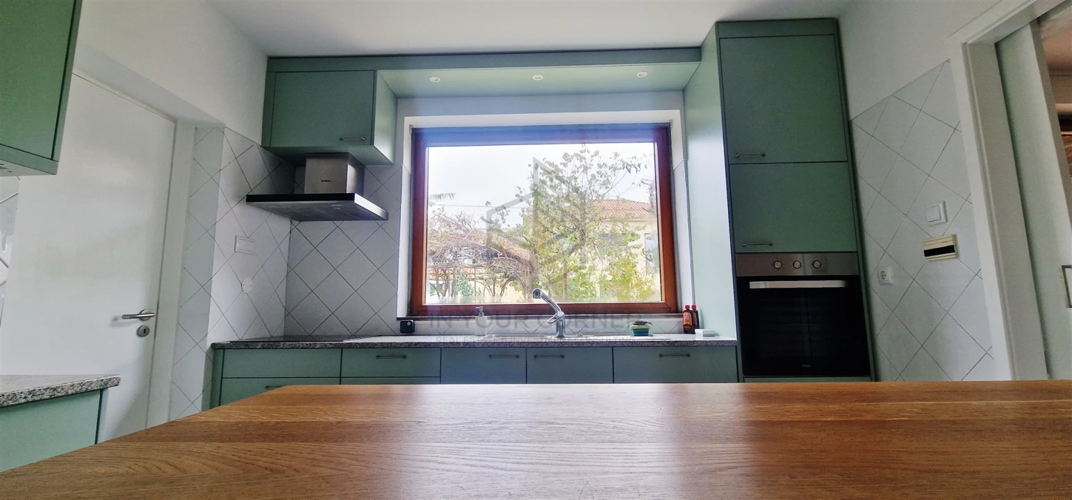 Moradia T4 para Arrendamento em Belém Foto 14