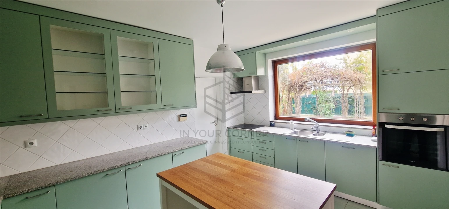 Moradia T4 para Arrendamento em Belém Foto 15