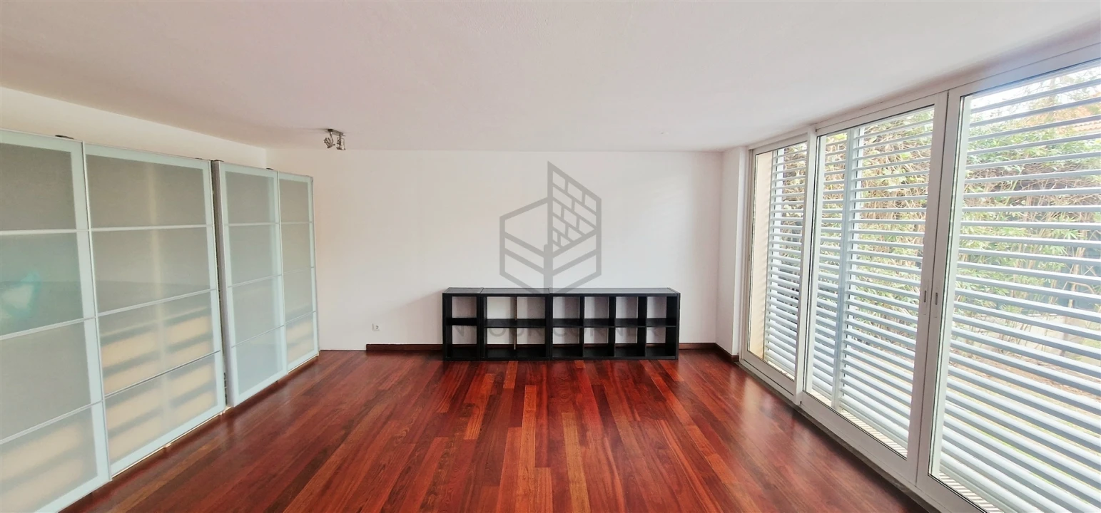 Moradia T4 para Arrendamento em Belém Foto 19