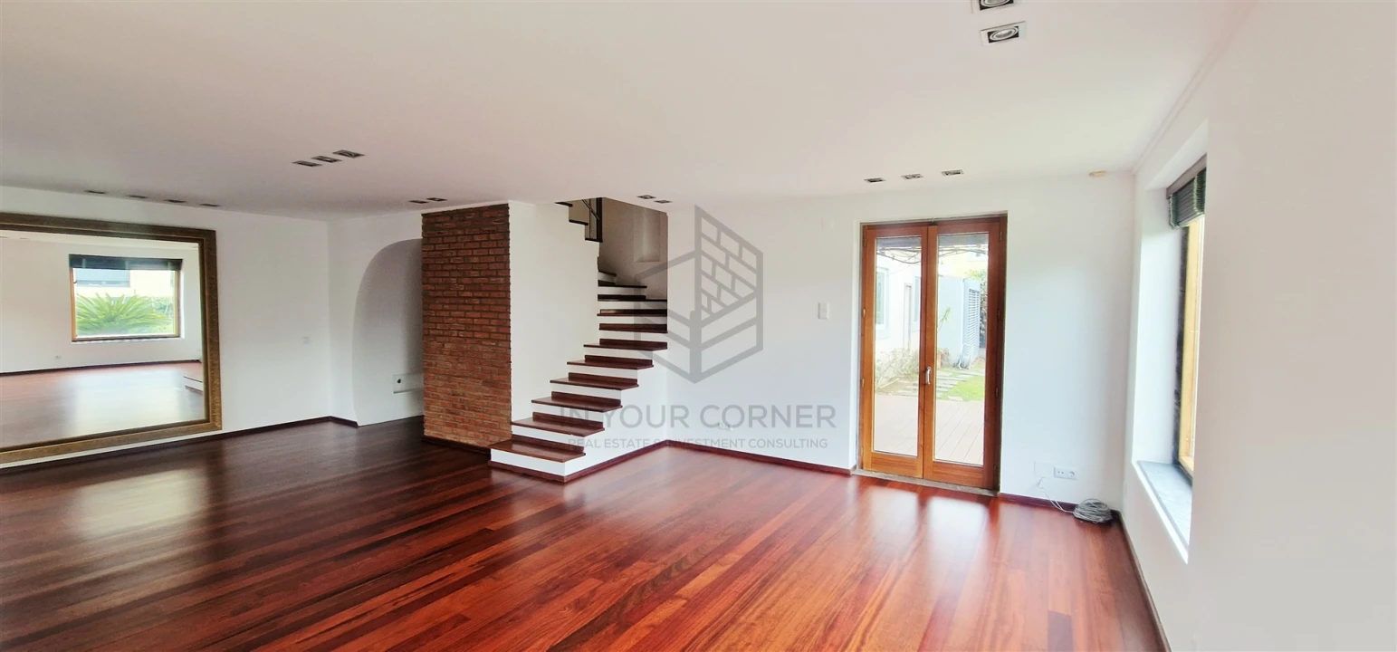 Moradia T4 para Arrendamento em Belém Foto 6