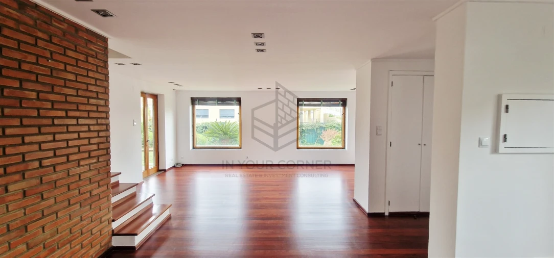 Moradia T4 para Arrendamento em Belém Foto 3