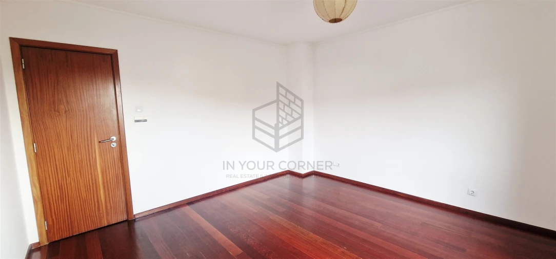 Moradia T4 para Arrendamento em Belém Foto 33