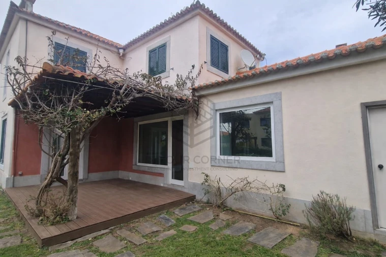 Moradia T4 para Arrendamento em Belém Foto 40