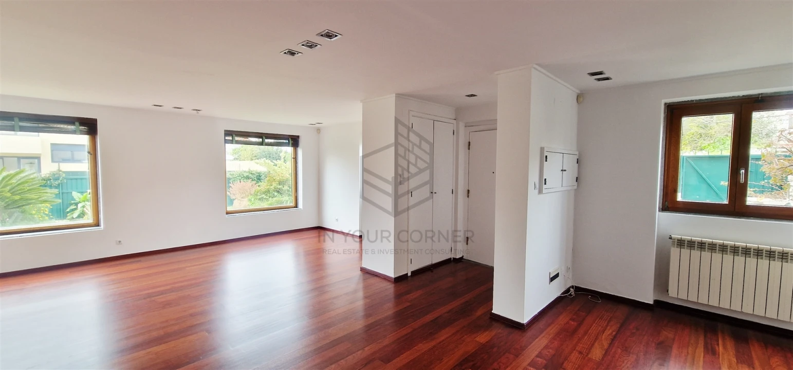 Moradia T4 para Arrendamento em Belém Foto 7