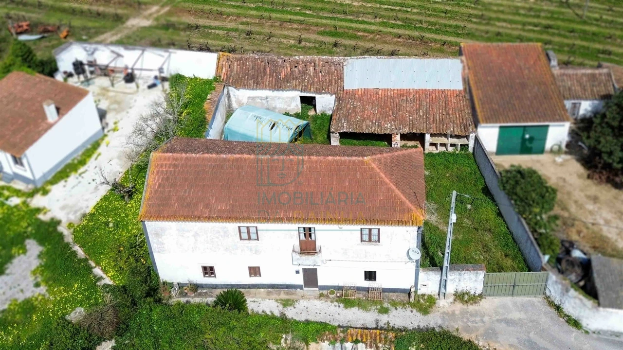 Moradia T3 para Venda em Carvalhal Foto 3