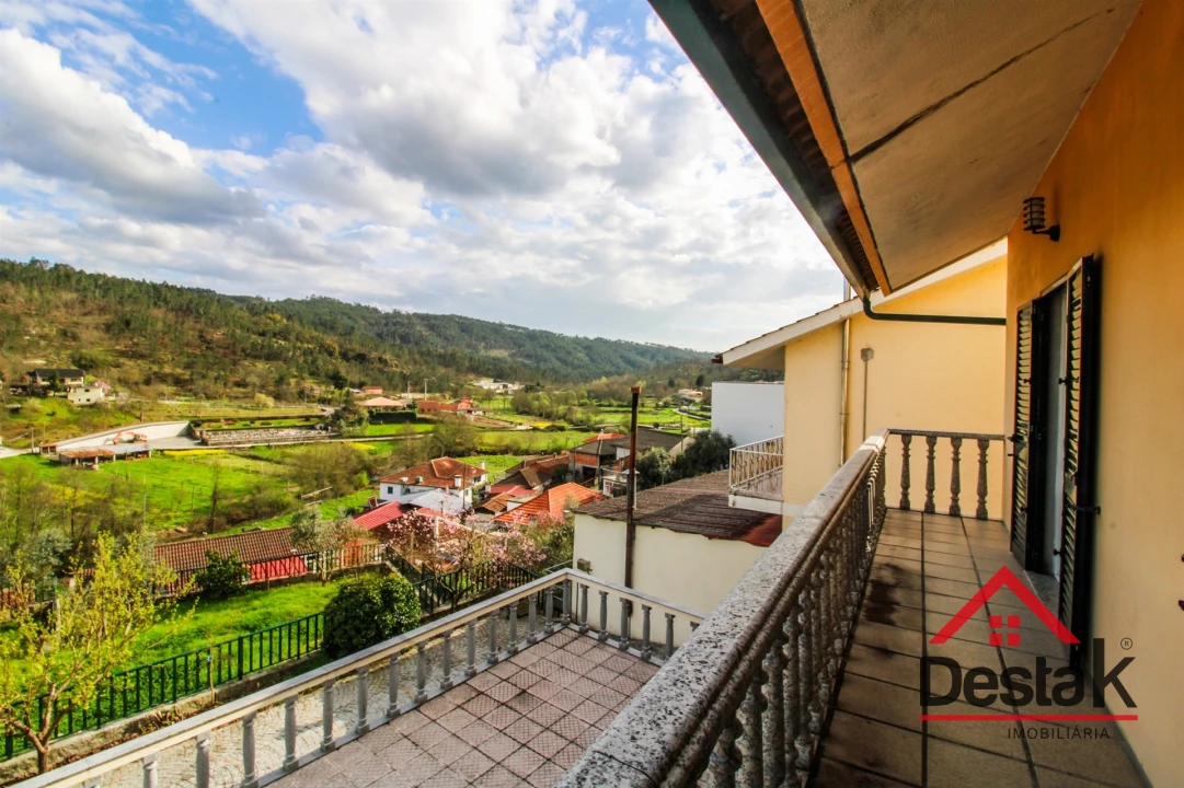 Moradia T3 para Venda em Pindelo dos Milagres Foto 31