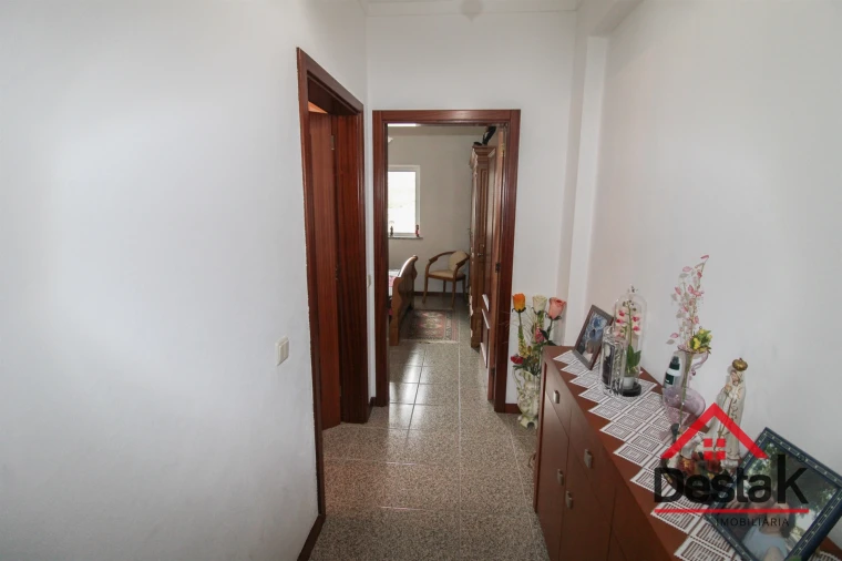 Moradia T3 para Venda em Pindelo dos Milagres Foto 13