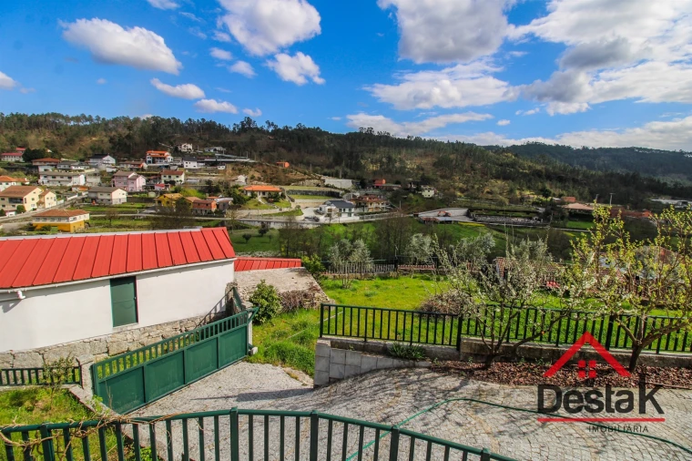 Moradia T3 para Venda em Pindelo dos Milagres Foto 41