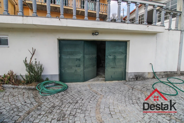 Moradia T3 para Venda em Pindelo dos Milagres Foto 42