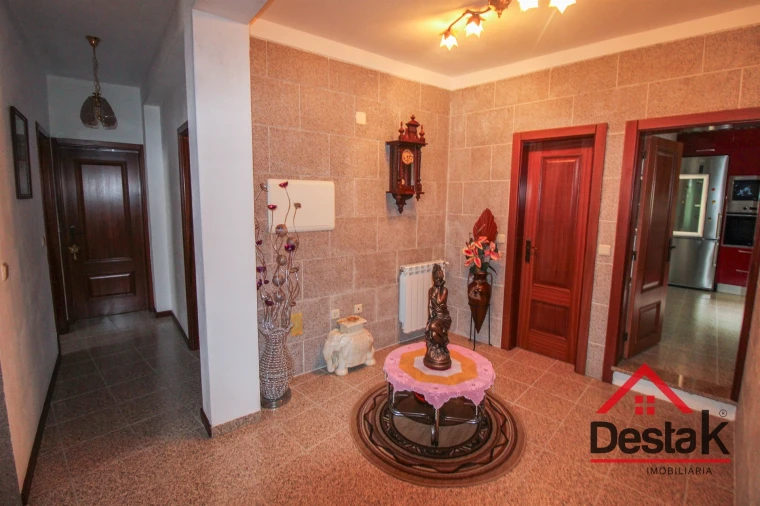 Moradia T3 para Venda em Pindelo dos Milagres Foto 20