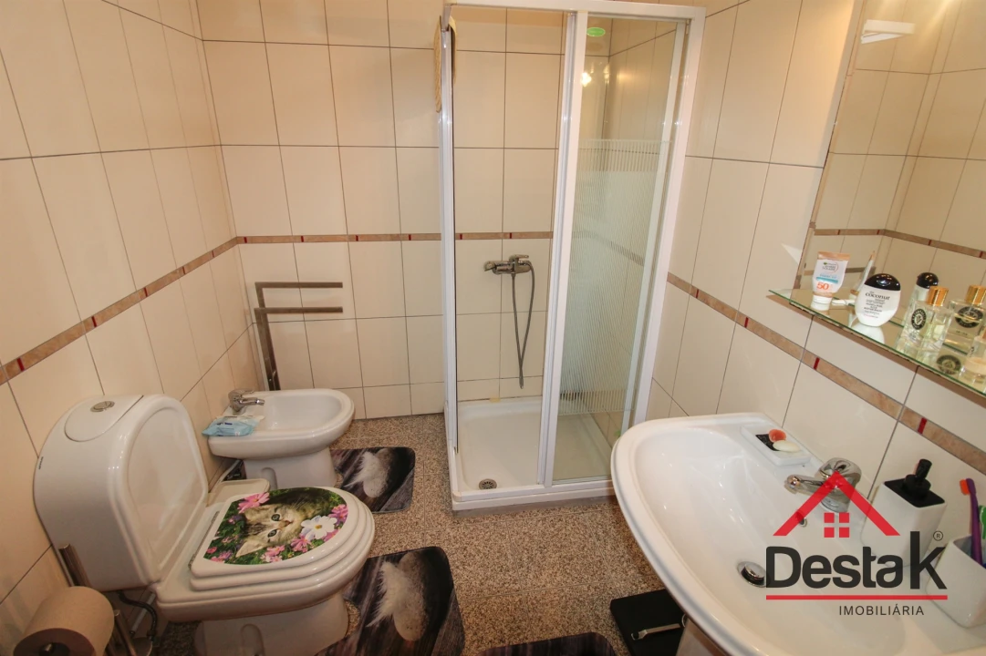 Moradia T3 para Venda em Pindelo dos Milagres Foto 15