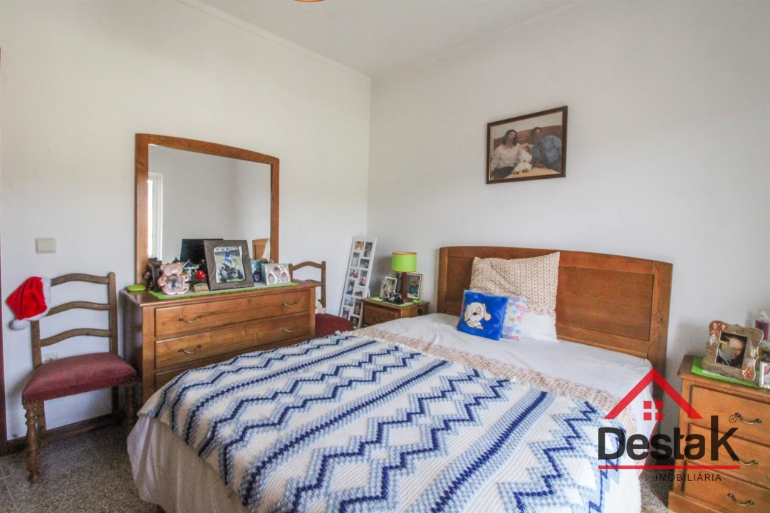 Moradia T3 para Venda em Pindelo dos Milagres Foto 28