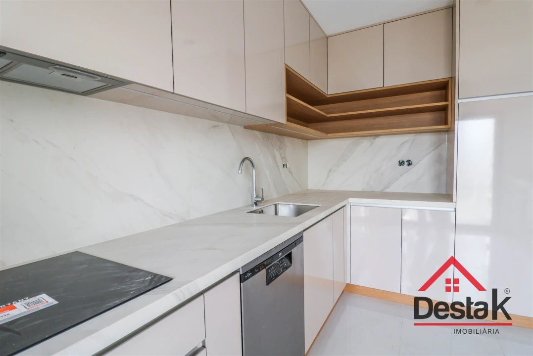 Moradia T3 para Venda em Campo Foto 4