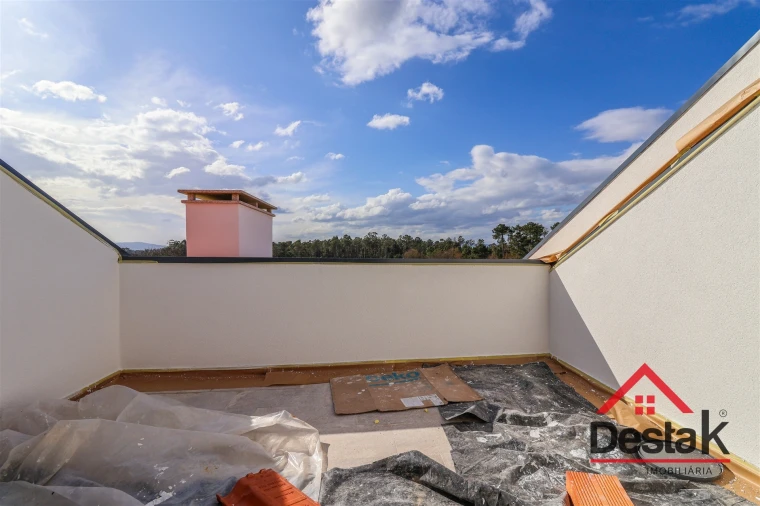 Moradia T3 para Venda em Campo Foto 21