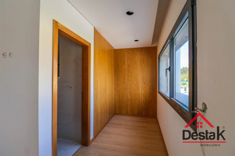 Moradia T3 para Venda em Campo Foto 18