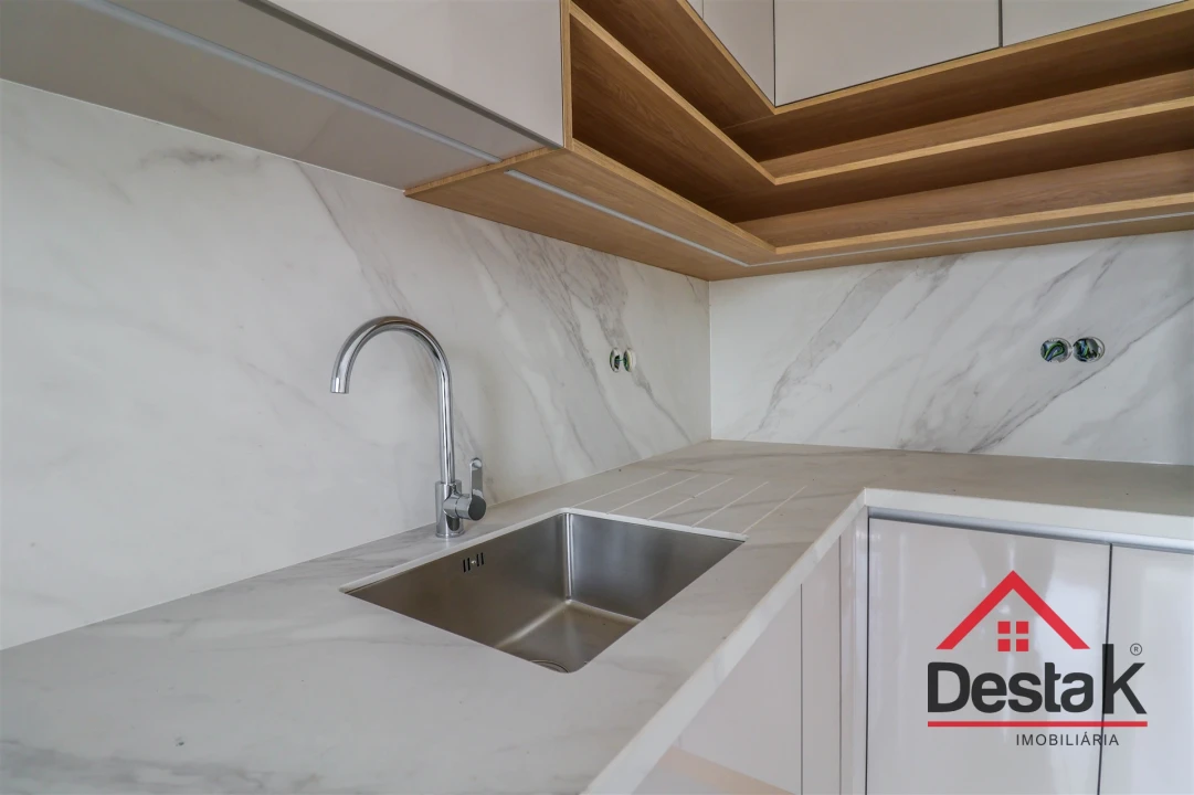 Moradia T3 para Venda em Campo Foto 8